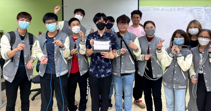 Group Photo with My Beloved Juniors /volunteer/ADVNET.png